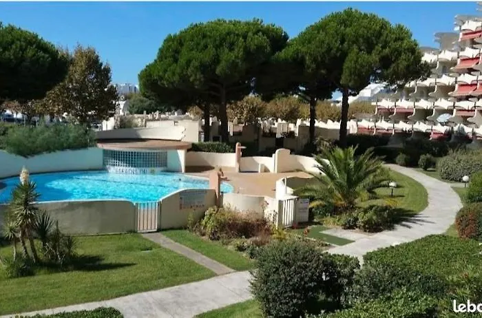 Studio A La Mer Piscine Wifi Parking Clim