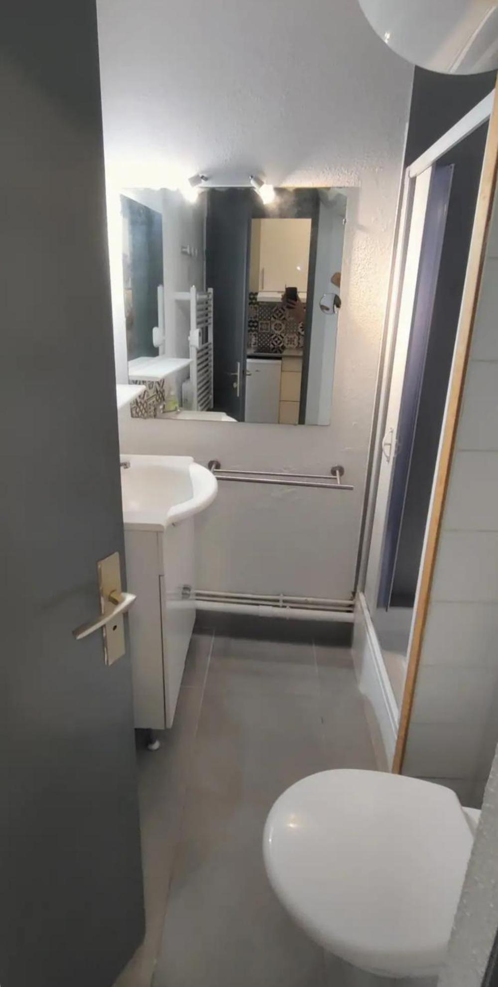 Apartment A La Piscine Wifi Parking Clim